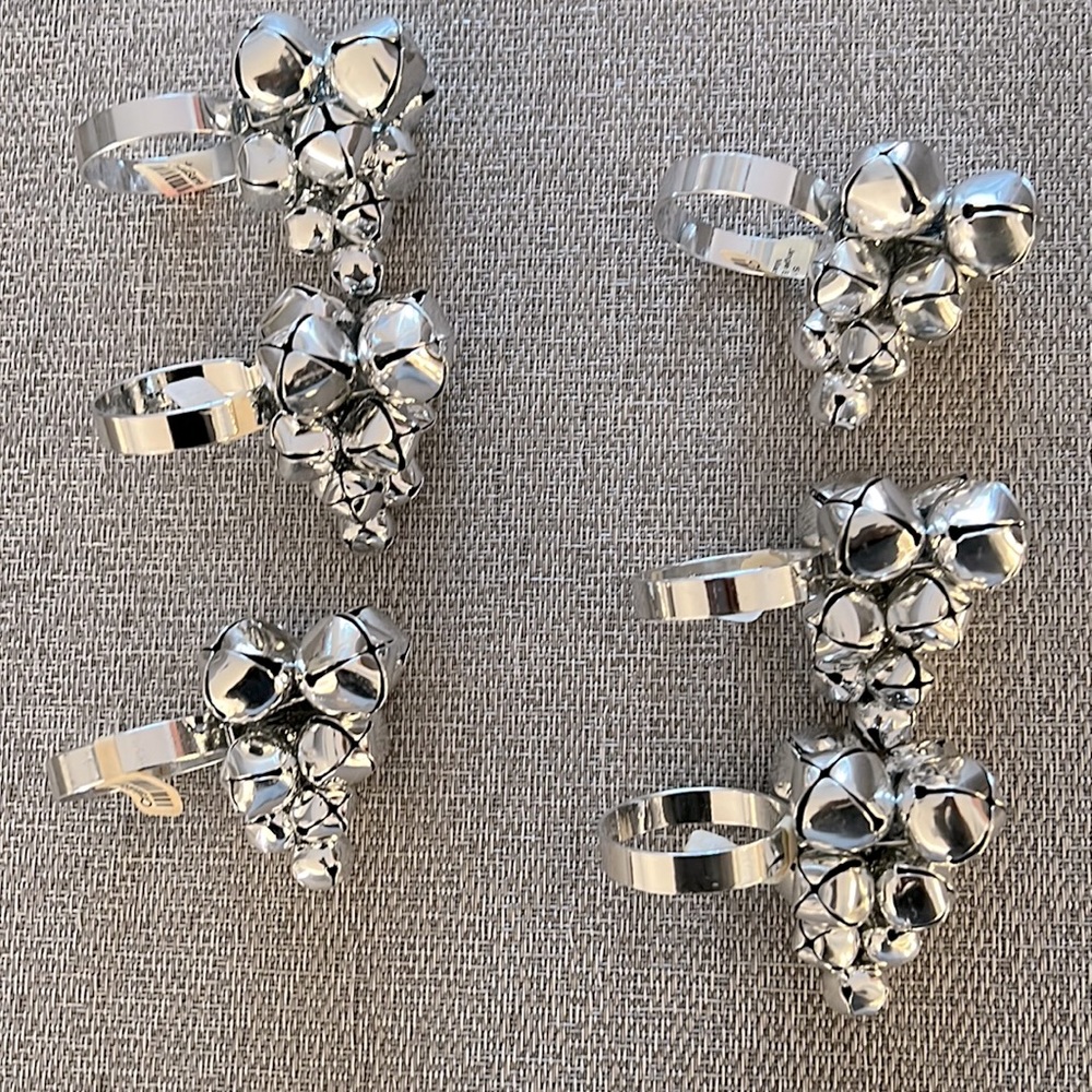 Crate & Barrel, set of 6 jingle bell napkin rings. NWT